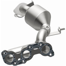 Load image into Gallery viewer, Magnaflow Direct Fit Converter fits 2004-2006 Toyota Sienna 3.3L - Additional View 13