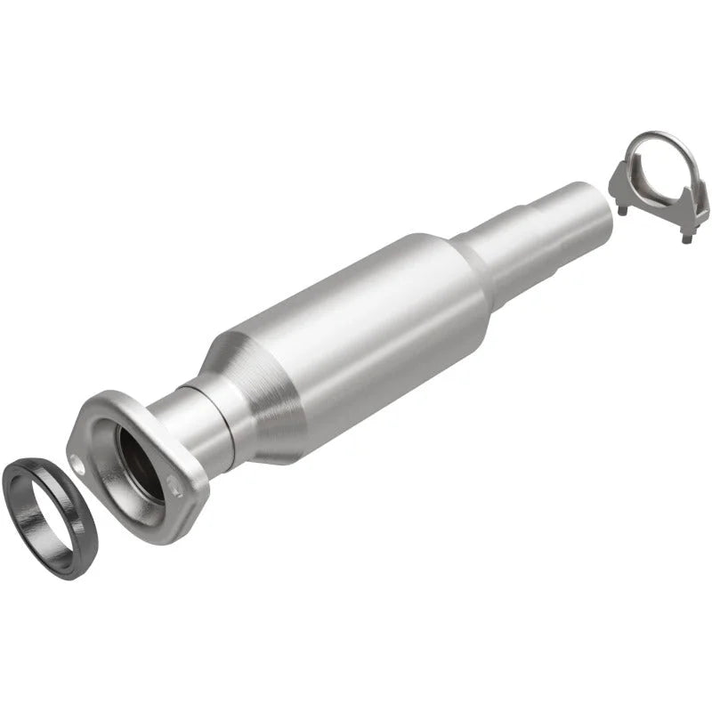Magnaflow Direct Fit Converter fits 2004-2006 Toyota Sienna 3.3L - Main Product View