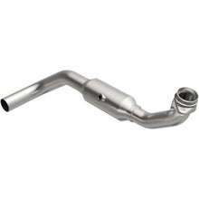 Load image into Gallery viewer, Magnaflow Direct Fit Converter fits 2005-2006 Ford Expedition 5.4L / 2005-2006 Expedition Eddie Bauer 5.4L / 2006 Expediti...