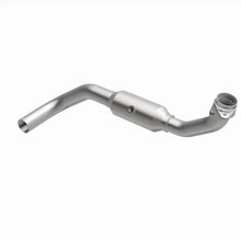 Load image into Gallery viewer, Magnaflow Direct Fit Converter fits 2005-2006 Ford Expedition 5.4L / 2005-2006 Expedition Eddie Bauer 5.4L / 2006 Expediti...
