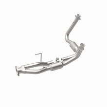 Load image into Gallery viewer, Magnaflow Direct Fit Converter fits 2006-2007 Jeep Commander / Jeep Grand / 2005-2006 Jeep Grand Cherokee 3.7L - Additiona...