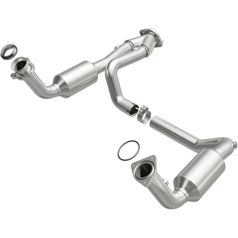 Magnaflow Direct Fit Converter fits 2007 Chevrolet Silverado 1500 Classic / GMC Sierra 1500 Classic 4.8L - Main Product View