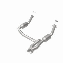Load image into Gallery viewer, Magnaflow Direct Fit Converter fits 2007 Chevrolet Silverado 1500 Classic / GMC Sierra 1500 Classic 4.8L - Side View