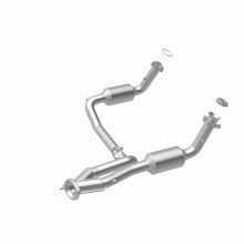 Load image into Gallery viewer, Magnaflow Direct Fit Converter fits 2007 Chevrolet Silverado 1500 Classic / GMC Sierra 1500 Classic 4.8L - Additional View 12