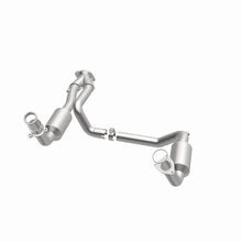 Load image into Gallery viewer, Magnaflow Direct Fit Converter fits 2007 Chevrolet Silverado 1500 Classic / GMC Sierra 1500 Classic 4.8L - Additional View 14