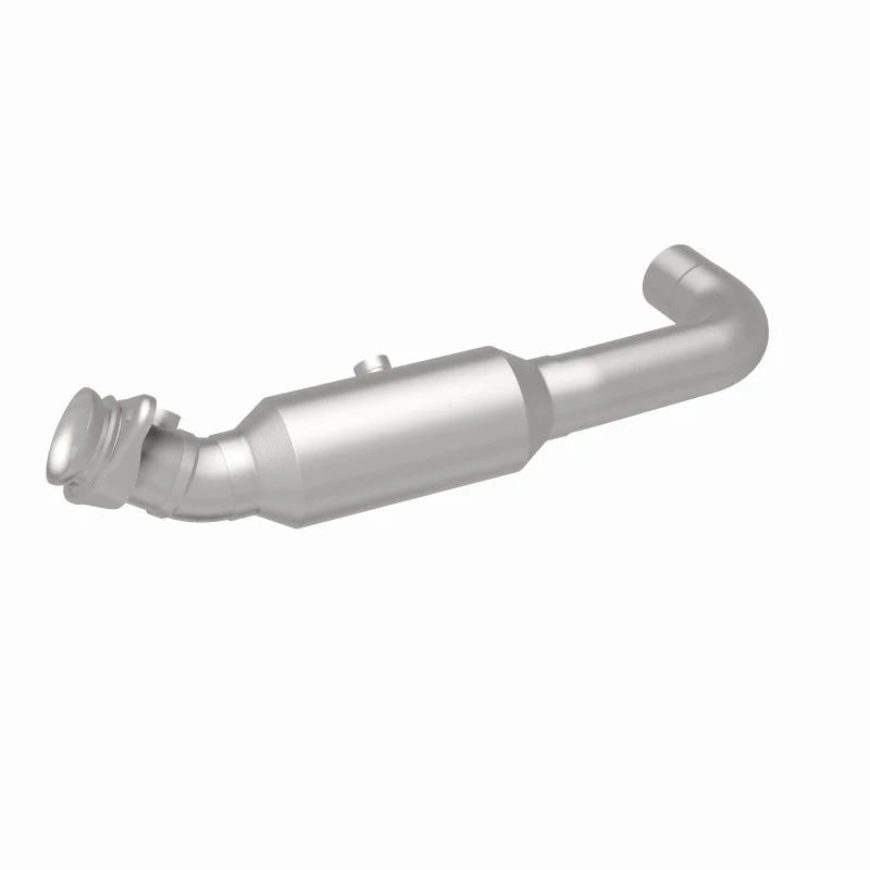 Magnaflow Direct Fit Converter fits 2015-2017 Ford F-150 5.0L / 2015-2016 Ford F-150 KING RANCH 5.0L / 2016 Ford F-150 Ssv...