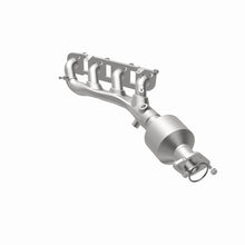 Load image into Gallery viewer, Magnaflow Direct-Fit Right Manifold Catalytic Converter fits 2016-2021 Infiniti QX80 / 2017-2022 Nissan Armada / 2018-2021...