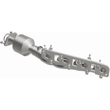 Load image into Gallery viewer, Magnaflow Direct-Fit Right Manifold Catalytic Converter fits 2016-2021 Infiniti QX80 / 2017-2022 Nissan Armada / 2018-2021...