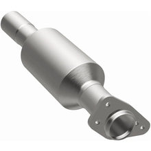 Load image into Gallery viewer, Magnaflow GM Passenger car CA Direct Fit Converter - Additional View 8