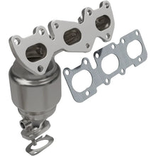 Load image into Gallery viewer, Magnaflow Manifold Direct Fit Converter fits 2010-2013 Hyundai Santa Fe / Kia Sorento 3.5 - Main Product View