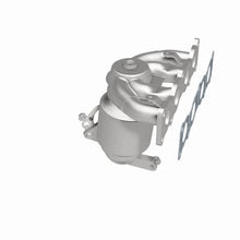 Load image into Gallery viewer, Magnaflow Manifold Direct Fit Converter fits 2016-2017 Hyundai Sonata / 2015 Hyundai Sonata Hybrid / 2015-2019 Hyundai Son...