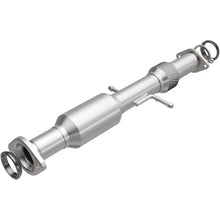 Load image into Gallery viewer, Magnaflow OEM Grade Direct-Fit Catalytic Converter fits 2010-2020 Lexus RX350 / RX350L V6 3.5L - Main Product View