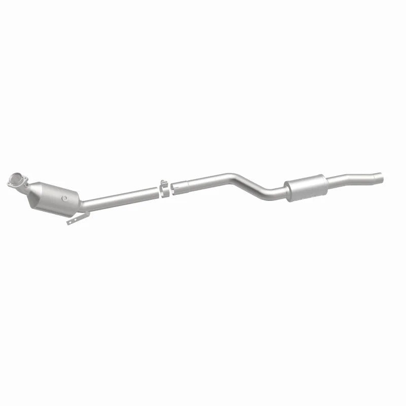 Magnaflow OEM Grade Direct Fit Catalytic Converter fits Mercedes-Benz C300 / 2011-2012 Mercedes-Benz C300 4MATIC Luxury 3.0L