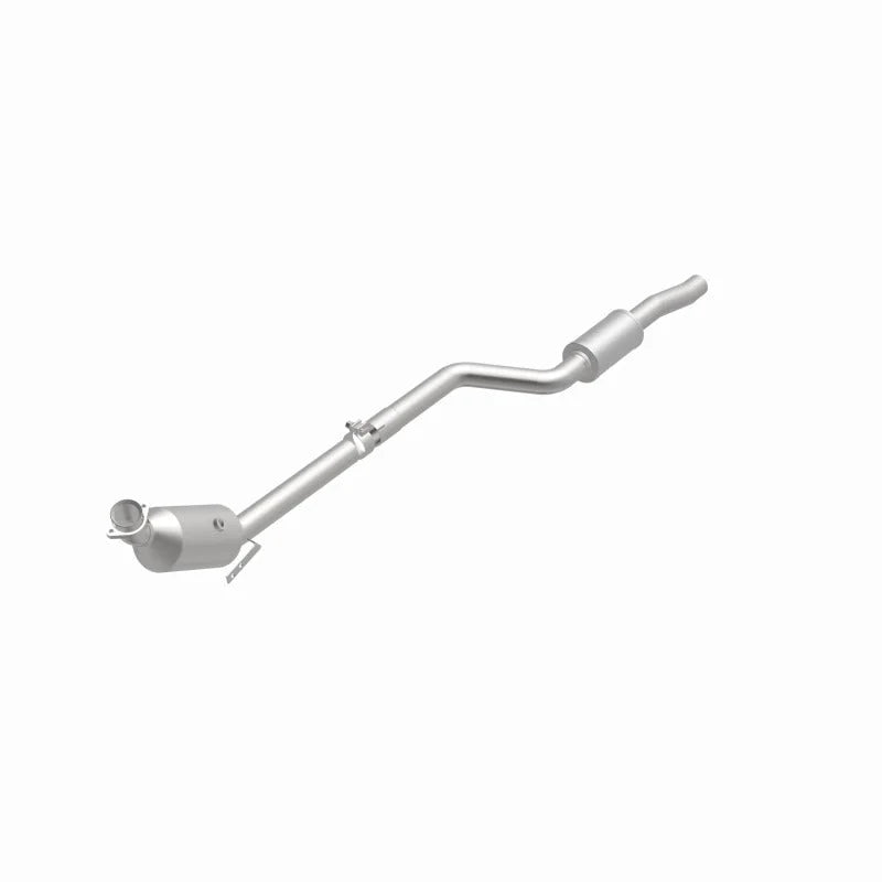 Magnaflow OEM Grade Direct Fit Catalytic Converter fits Mercedes-Benz C300 / 2011-2012 Mercedes-Benz C300 4MATIC Luxury 3.0L