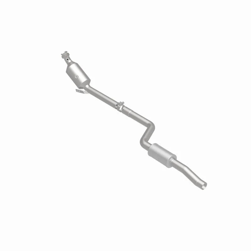 Magnaflow OEM Grade Direct Fit Catalytic Converter fits Mercedes-Benz C300 / 2011-2012 Mercedes-Benz C300 4MATIC Luxury 3.0L