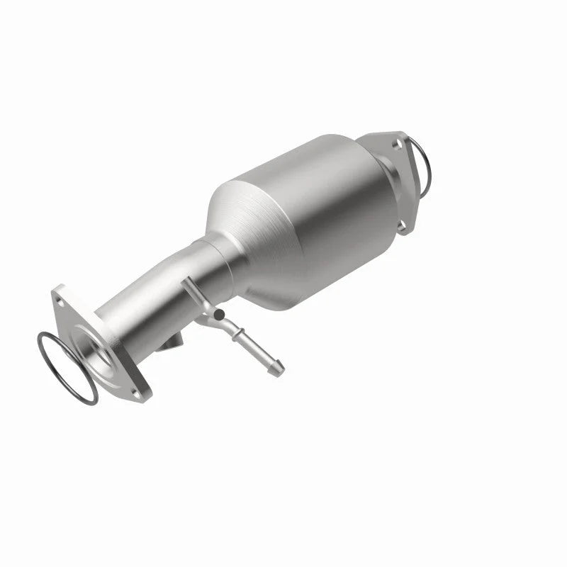 Magnaflow OEM Grade Direct Fit Converter 15-16 Honda CR-V 2.4L - Back View