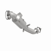 Load image into Gallery viewer, Magnaflow OEM Grade EPA Compliant Direct-Fit Catalytic Converter fits 2019-2023 Chevrolet Colorado / Silverado 1500 / Silv...