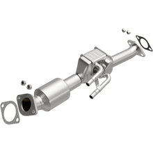 Load image into Gallery viewer, Magnaflow OEM Grade Federal / EPA Compliant Direct Fit Converter fits 2017-2022 Kia Niro - Main Product View
