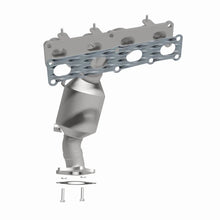 Load image into Gallery viewer, Magnaflow OEM Manifold Direct Fit Converter fits 2011-2022 Chrysler 200 / Dodge Dart / Fiat 500X / Jeep Cherokee / Jeep Co...