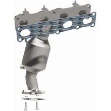 Load image into Gallery viewer, Magnaflow OEM Manifold Direct Fit Converter fits 2011-2022 Chrysler 200 / Dodge Dart / Fiat 500X / Jeep Cherokee / Jeep Co...