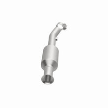 Load image into Gallery viewer, Magnaflow OEM Underbody Direct Fit Converter fits 1998-2002 Chevrolet Prizm / Toyota Corolla L4 1.8 - Installation View