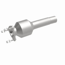 Load image into Gallery viewer, Magnaflow OEM Underbody Direct Fit Converter fits 2015-2017 Land Rover Discovery SPORT / 2013-2015 Land Rover LR2 / 2012-2...