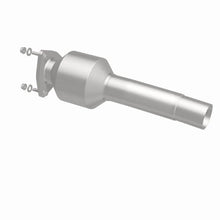 Load image into Gallery viewer, Magnaflow OEM Underbody Direct Fit Converter fits 2015-2017 Land Rover Discovery SPORT / 2013-2015 Land Rover LR2 / 2012-2...