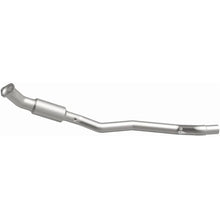 Load image into Gallery viewer, Magnaflow OEM Underbody Direct Fit Converter fits 2005-2010 Chrysler 300 LIMITED / 2010 300 S / 2009 300 Signature Series ...