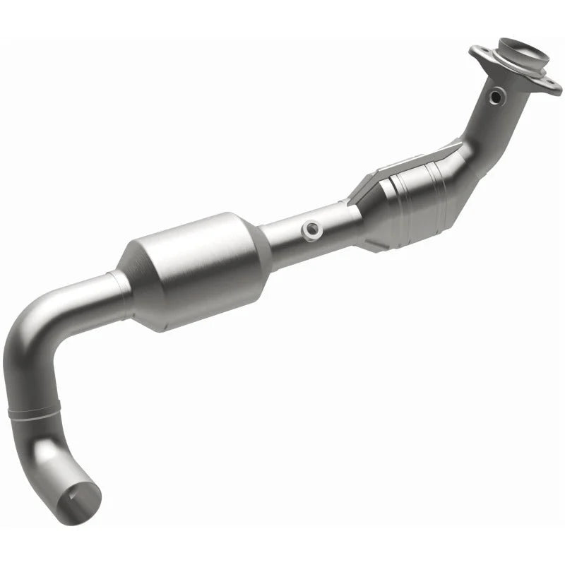 Magnaflow OEM Underbody Direct Fit Converter fits 2004-2006 Ford F-150 Stx V8 4.6L - Installation View