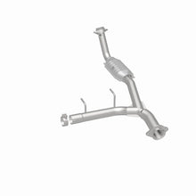 Load image into Gallery viewer, Magnaflow P/S OEM fits 2003-2006 Ford Expedition Eddie / 2006 Ford Expedition KING / 2005 2006 Ford Expedition LIMITED / 2...