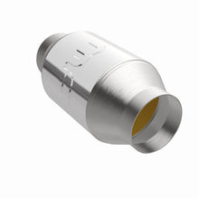 Load image into Gallery viewer, Magnaflow Premium High Flow Metallic Converter 4in OD - 2.5in In / 2.5in Out - Additional View 8