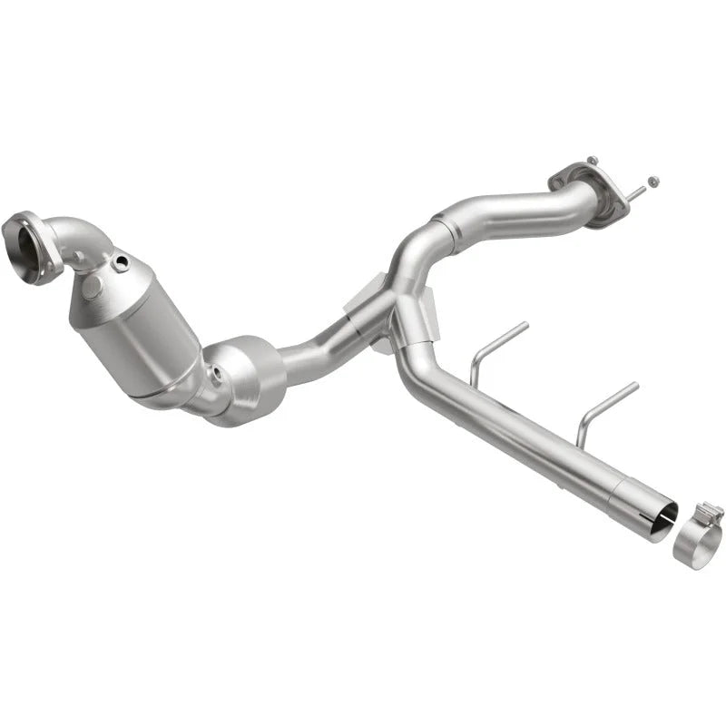 Magnaflow Right OEM Direct Fit Converter fits 2022-2023 Ford F-150 / 2021-2023 Ford F-150 Lariat 2.7L - Main Product View