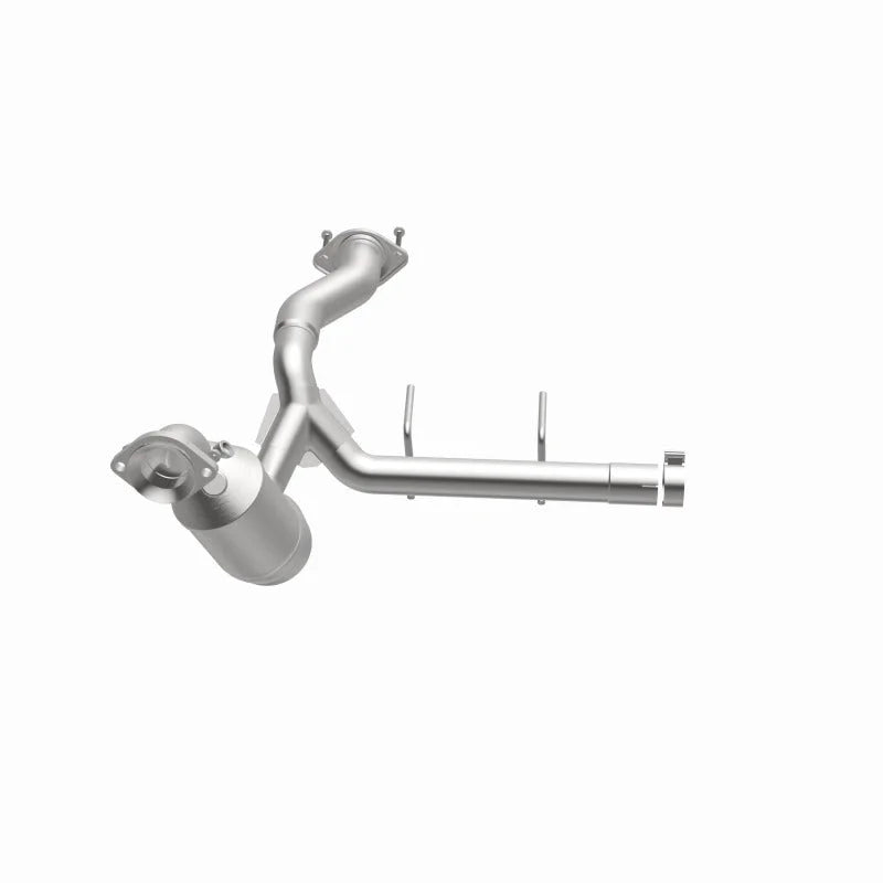 Magnaflow Right OEM Direct Fit Converter fits 2022-2023 Ford F-150 / 2021-2023 Ford F-150 Lariat 2.7L - Side View
