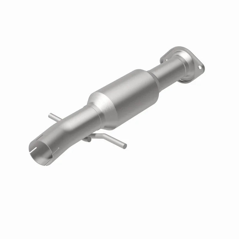 Magnaflow Undby Direct Fit Converter fits 2014-2016 Toyota Highlander 3.5 - Installation View