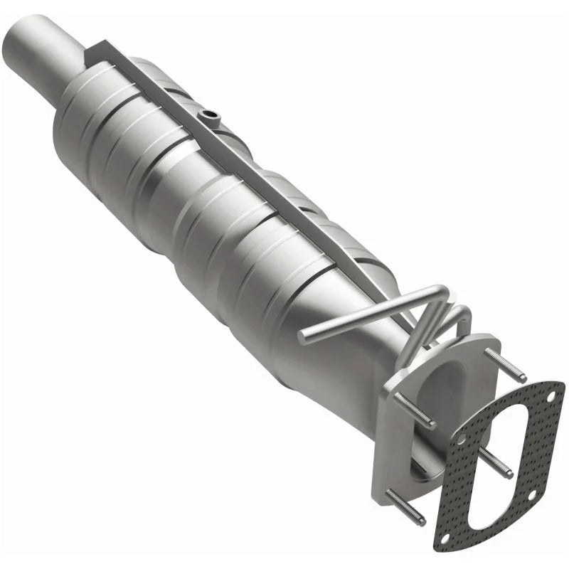 Magnaflow Underbody Direct Fit Catalytic Converter fits 2009-2019 Ford F53 6.8L V10 - Additional View 6
