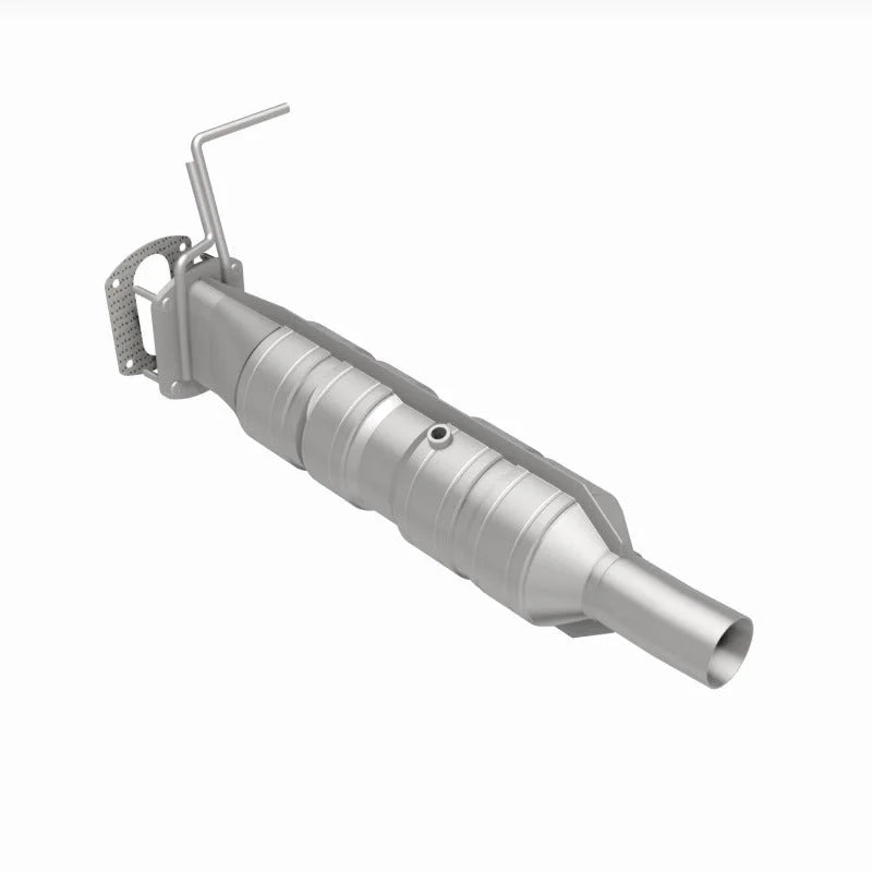 Magnaflow Underbody Direct Fit Catalytic Converter fits 2009-2019 Ford F53 6.8L V10 - Additional View 8