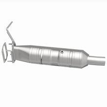 Load image into Gallery viewer, Magnaflow Underbody Direct Fit Catalytic Converter fits 2009-2019 Ford F53 6.8L V10 - Additional View 16