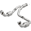 Load image into Gallery viewer, Magnaflow Underbody Direct Fit Catalytic Converter fits 2012-2020 Chevrolet Express 3500 / 2012-2020 GMC Savana 3500 6.0L - Main Product Vi...