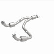Load image into Gallery viewer, Magnaflow Underbody Direct Fit Catalytic Converter fits 2012-2020 Chevrolet Express 3500 / 2012-2020 GMC Savana 3500 6.0L - Side Vi...