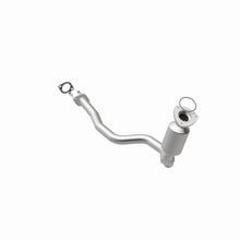 Load image into Gallery viewer, Magnaflow Underbody Direct Fit Converter fits 2007-2009 Chevrolet Equinox / Pontiac Torrent / Suzuki XL-7 3.6L - Additiona...