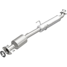 Load image into Gallery viewer, Magnaflow Underbody Direct Fit Converter fits 2007-2010 Toyota Sienna LE / 2007-2008 Toyota Sienna LIMITED 3.5L - Main Pro...