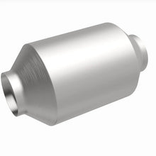 Load image into Gallery viewer, Magnaflow Universal Catalytic Converter 3in Spun CA fits 2004-2006 Chevrolet TrailBlazer EXT / 2004-2006 GMC Envoy Xl SLE ...