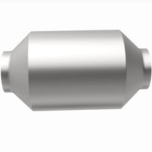 Load image into Gallery viewer, Magnaflow Universal Catalytic Converter 3in Spun CA fits 2004-2006 Chevrolet TrailBlazer EXT / 2004-2006 GMC Envoy Xl SLE ...