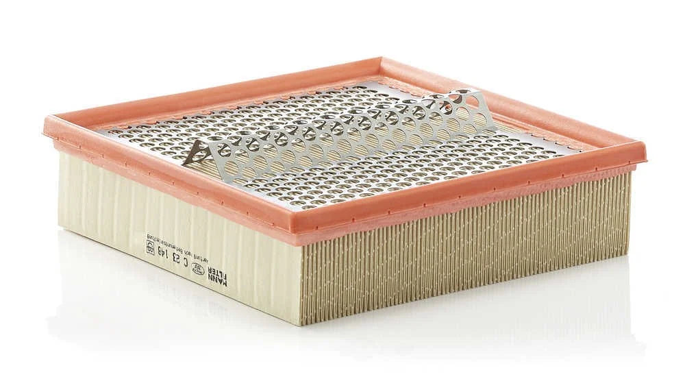 Mann-Filter C 148 Air Filter fits 1987 1990-1993 1995 Mercedes-Benz 190D / 300D / E300 - Installation View