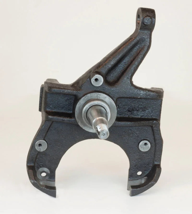 MaxTrac 73-87 Chevrolet C10 2WD 2.5in Front Lowering Spindles (1.25in Rotors) - Back View