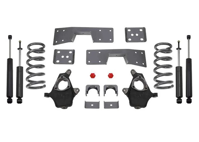 MaxTrac 99-06 GM C1500 2WD V8 4in/6in Lowering Spindle Kit