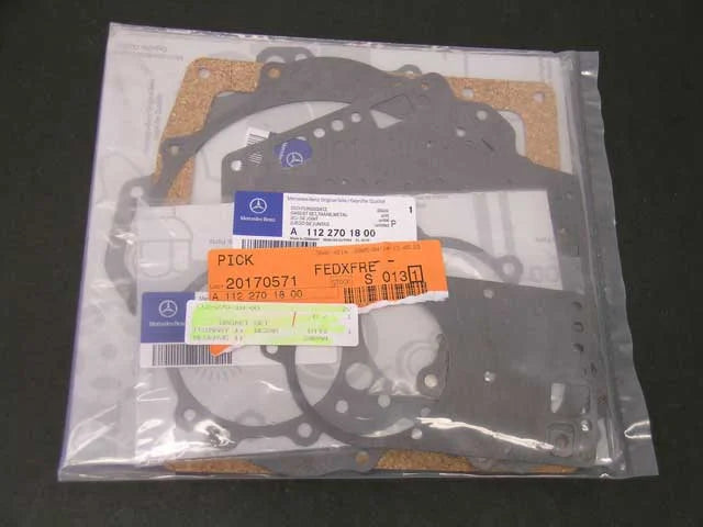 Mercedes-Benz Gasket Set A1122701800