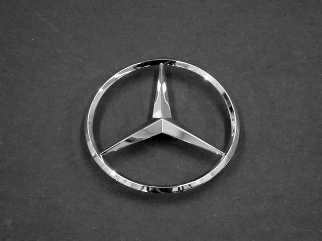 Mercedes-Benz Trunk Star A2117580058