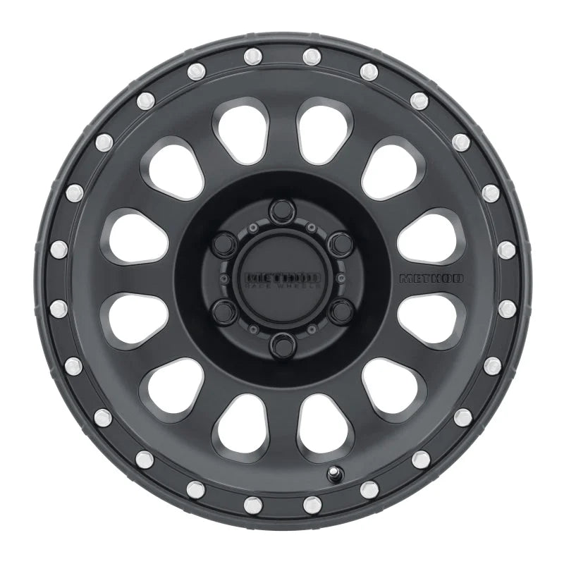 Method MR315 17x8.5 0mm Offset 6x120 67mm CB Matte Black Wheel - Side View