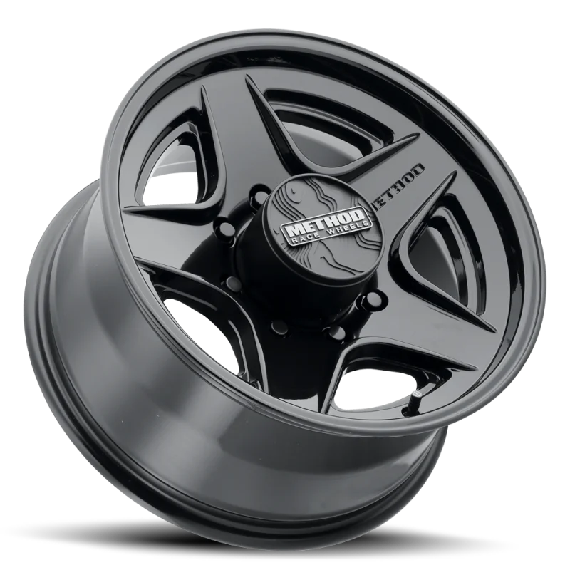 Method MR319 18x9 18mm Offset 8x6.5 BP 130.81mm CB Gloss Black Wheel - Side View
